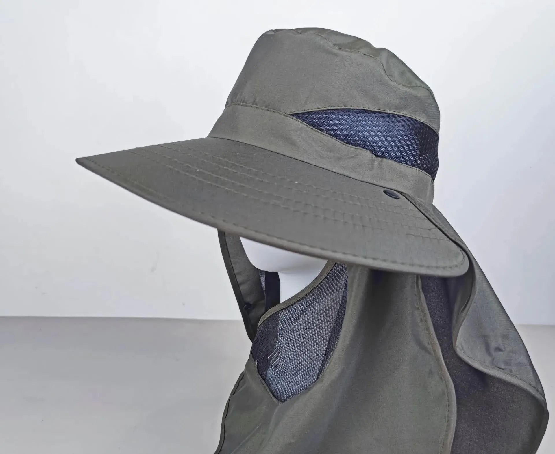 Dark Grey Outdoor UV Protection Hat for Men – Detachable Face & Neck Shield, Large Brim Sun Hat for Fishing, Hiking, and Outdoor Activities