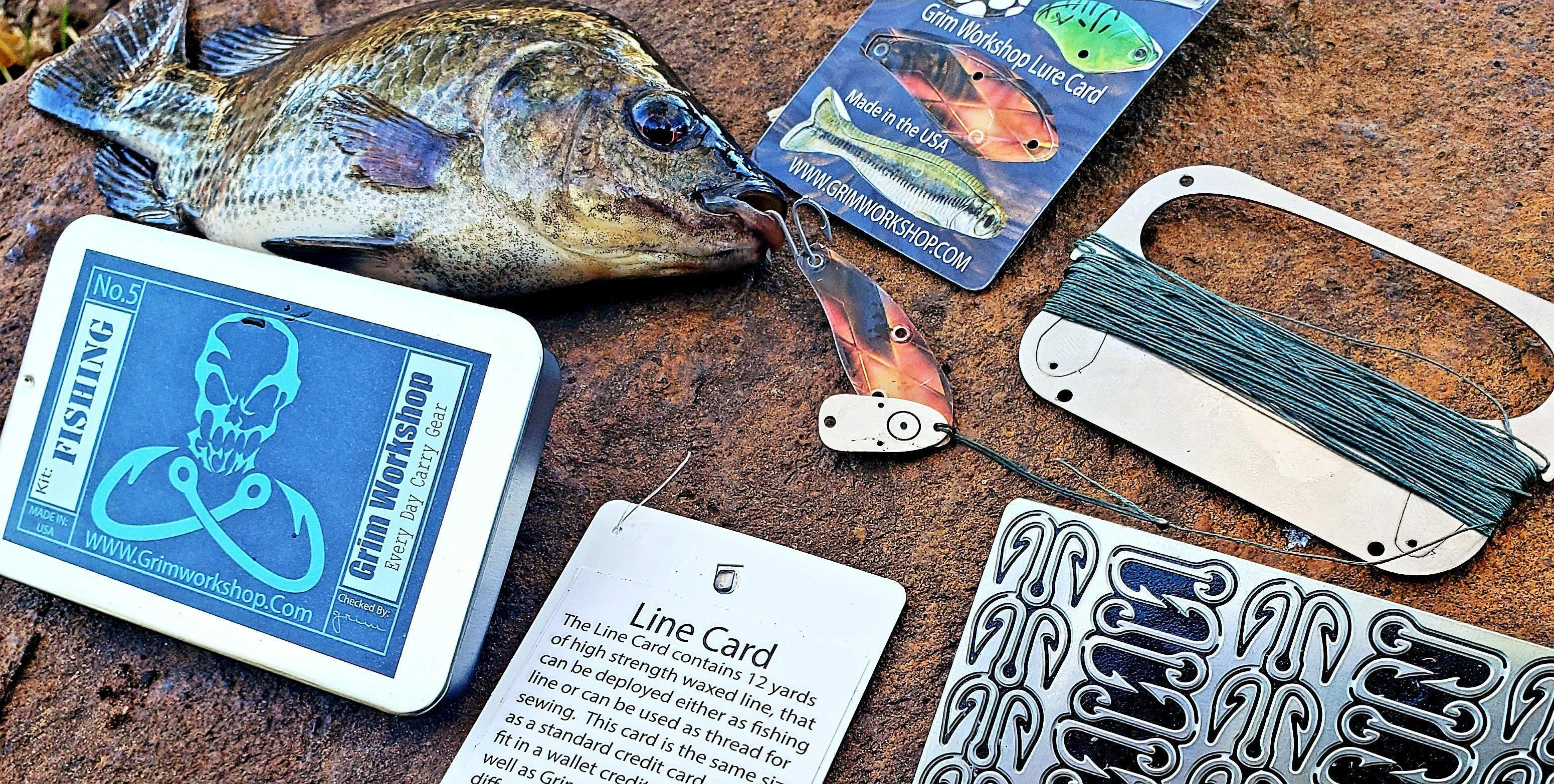Fishing Lure Card - Fishing Credit Card Tool with Ultralight Lure Set