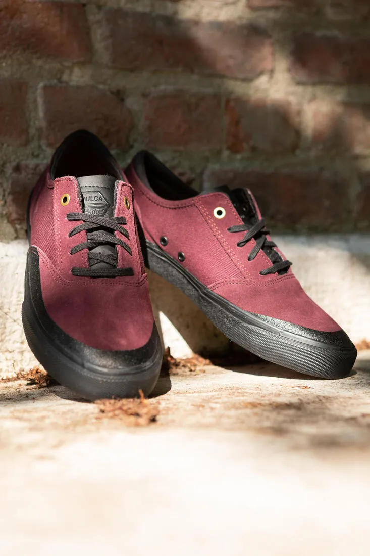 Vulca 500 Adult Low-Top Skate Shoes - Black/Rubber Sole